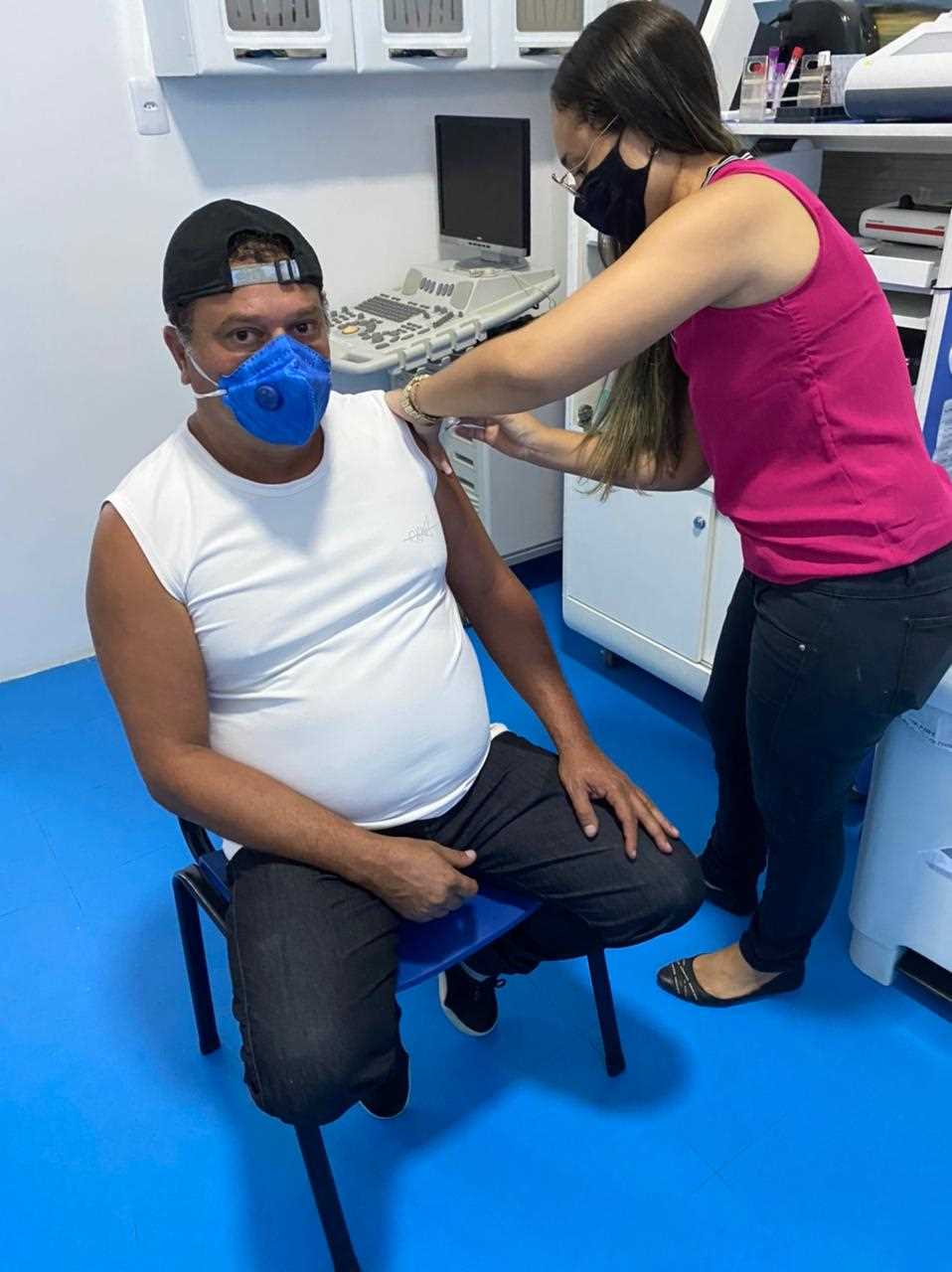 Camacã: Prefeitura começou a vacinar idosos contra o Covid-19